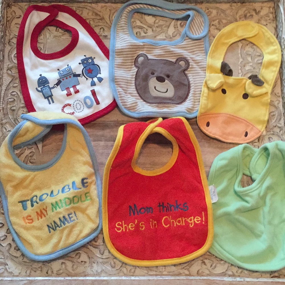 Bundle of bibs